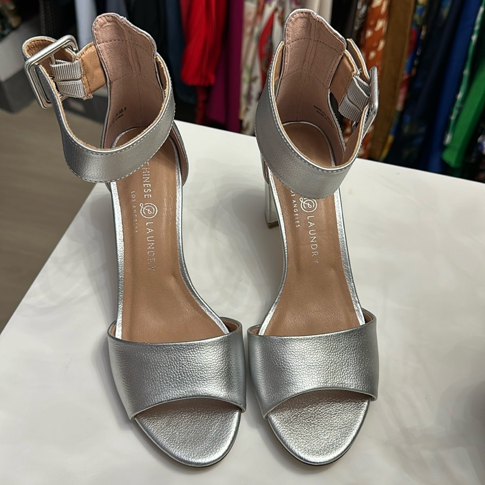 Silver chinese laundry heels brand new